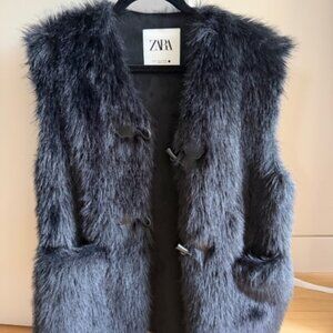 Zara Faux Fur Vest | Size Small